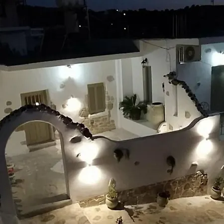 Sonia'S Luxury Apartment With Jacuzzi Kamilari Exterior photo