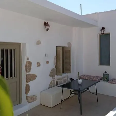 Sonia'S Luxury Apartment With Jacuzzi Kamilari Exterior photo
